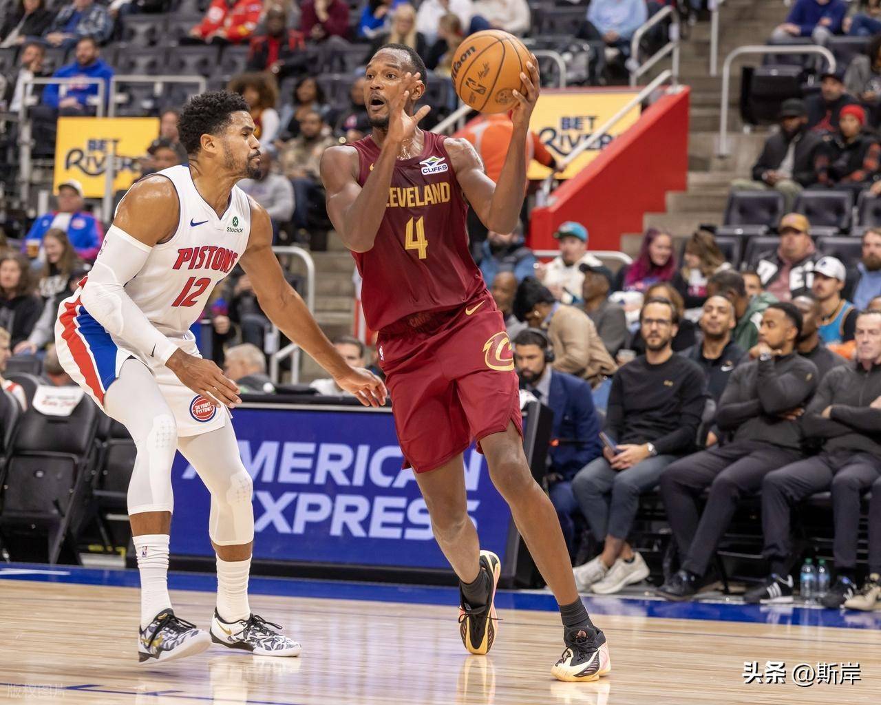 关于清晨克里夫兰骑士备战CBA季后赛,单刀错失细节曝光,态度坚定,数据趋势出现新变化的信息 关于清晨克里夫兰骑士备战CBA季后赛,单刀错失细节曝光,态度坚定,数据趋势出现新变化的信息