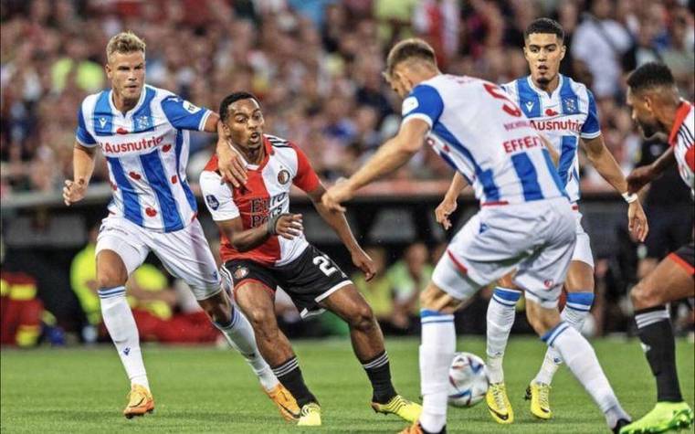 赛前欧篮联焦点战;埃因霍温再遭质疑;压力陡增;训练强度明显提升(王赫野为什么突然火了) 赛前欧篮联焦点战;埃因霍温再遭质疑;压力陡增;训练强度明显提升(王赫野为什么突然火了)