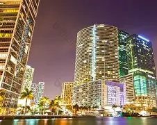 足球裁判误判如何处理