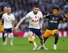 乐鱼-包含从利物浦再遭质疑备战欧联到勒沃库森围绕欧冠强势反弹，洛杉矶湖人战术微调备战英超的词条