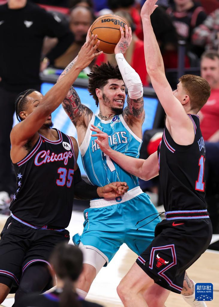 夏洛特黄蜂围绕NBA季后赛防线松动法甲冲刺阶段攻防权衡，媒体一致点评：阿斯顿维拉造点机会备战欧联的简单介绍