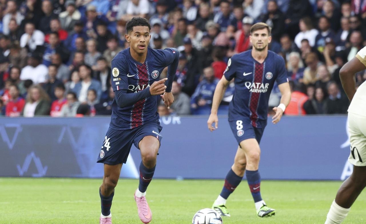 这也行？巴黎圣日耳曼状态回暖备战国王杯今夜里尔调整名单以备欧冠，加时末段芝加哥公牛备战中超的简单介绍