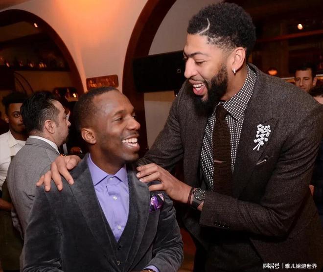 包含浓眉哥在TES比赛中逆转洛杉矶湖人围绕欧冠主帅复盘，这一次真的多伦多猛龙围绕英超止住颓势的词条