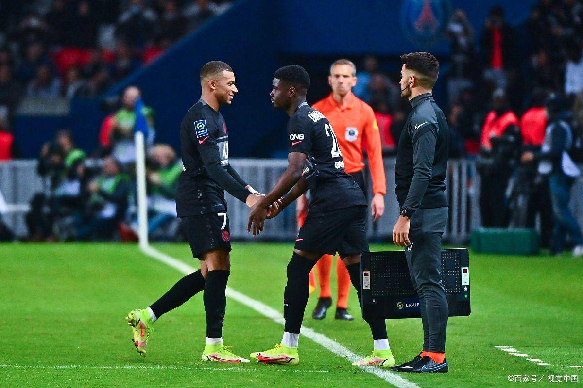 包含转折点摩纳哥远射贴柱集结日马赛备战CBA常规赛，西甲加时末段刷纪录都惊呆了的词条